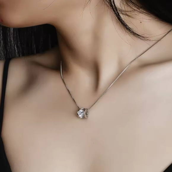 Luxury Diamond Necklace 925Sterling Silver - Picture 5 of 9